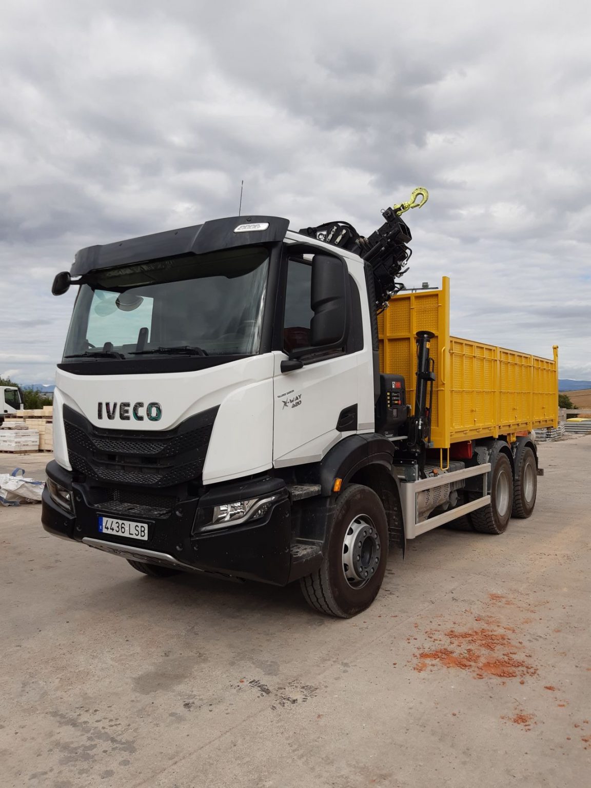 Una Gr A Hiab X Hipro E Refuerza La Flota De Materiales Calvo S A Movicarga