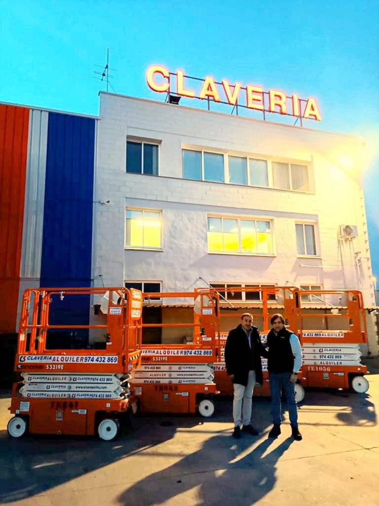 CLAVERIA SERVICIOS AMPLÍA SU FLOTA DE ALQUILER CON PLATAFORMAS SNORKEL