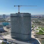 LA GRÚA LIEBHERR 110 EC-B DE GRÚAS CEREZO TRABAJARÁ EN LA AMPLIACIÓN DE LA EMBLEMÁTICA TORRE DEL AGUA DE ZARAGOZA